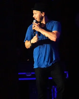 Gavin Degraw Maryland Heights